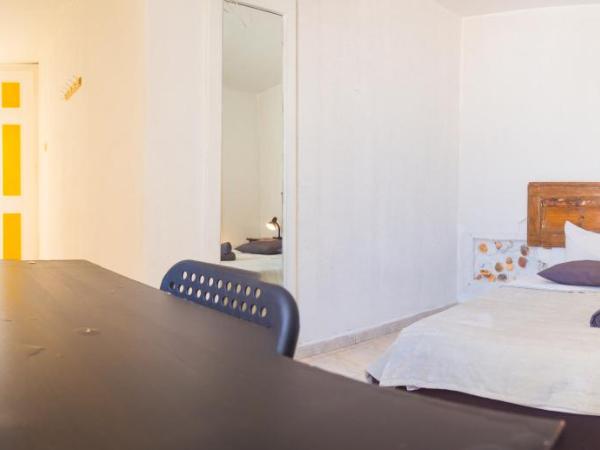 RIA Terrace : photo 4 de la chambre chambre double avec salle de bains privative