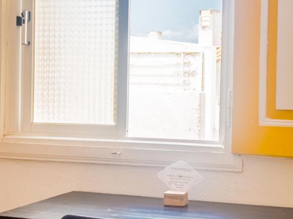 RIA Terrace : photo 7 de la chambre chambre double avec salle de bains privative