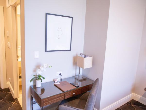 Royal Hotel Randwick : photo 3 de la chambre chambre lit queen-size