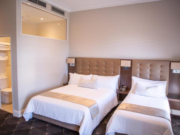 Royal Hotel Randwick : photo 2 de la chambre chambre familiale standard