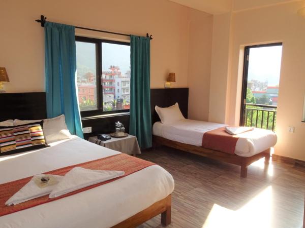 Hotel Karuna : photo 1 de la chambre chambre double ou lits jumeaux deluxe avec balcon