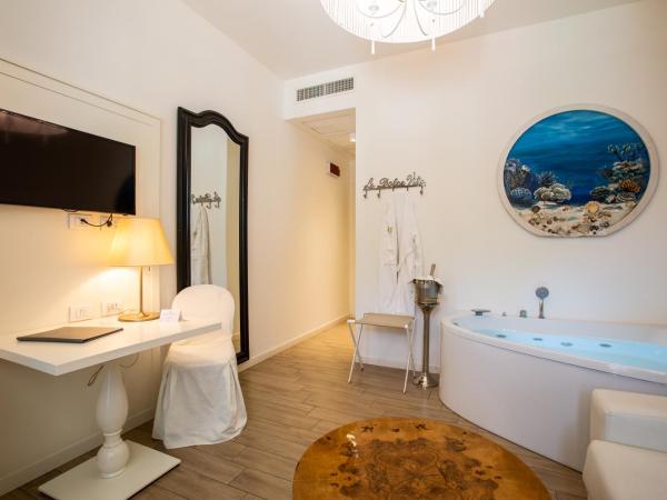 Rimini Suite Hotel : photo 3 de la chambre suite junior - vue sur piscine