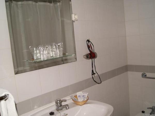 Colina do Mar : photo 6 de la chambre chambre double ou lits jumeaux standard