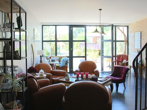Le Clos de la Challangette : photo 10 de la chambre chambre double confort avec douche