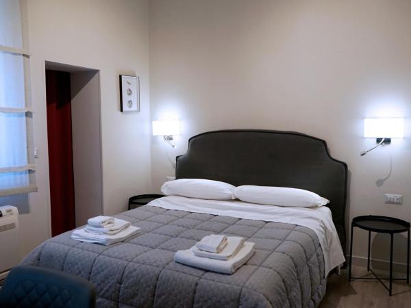 Re di Smirne by Apulia Accommodation : photo 3 de la chambre chambre double