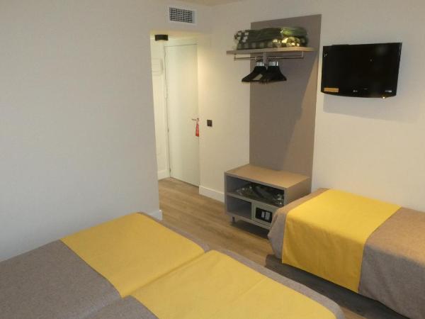 Hotel Zeus : photo 1 de la chambre chambre triple