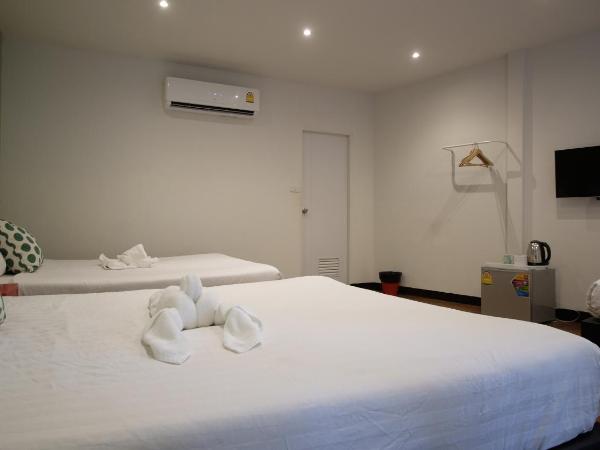Resort V - MRT Huai Khwang : photo 5 de la chambre chambre familiale standard