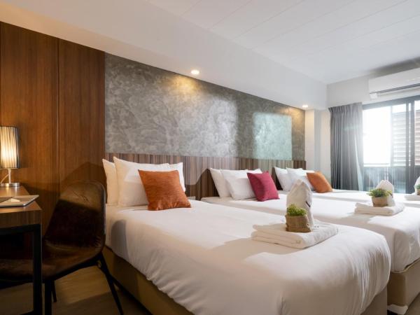 The Home Hotel SHA : photo 4 de la chambre chambre triple