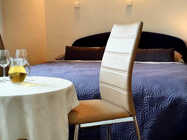 Pension Elbrs : photo 4 de la chambre chambre double standard