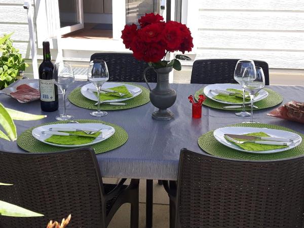 Cathares Holidays : photo 7 de la chambre mobile home