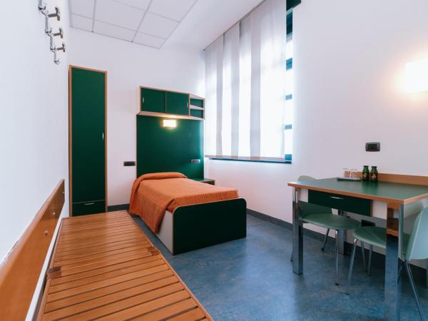 Open011 : photo 3 de la chambre chambre double avec télévision