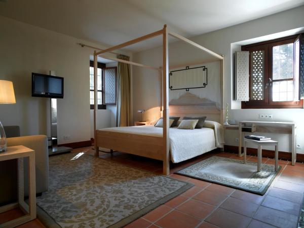 Parador de Granada : photo 3 de la chambre chambre double (3 adultes)