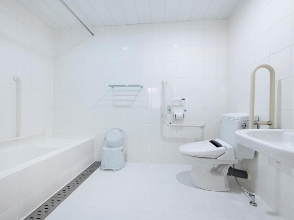 HOTEL MYSTAYS Fukuoka Tenjin : photo 4 de la chambre double room with small double bed and extra bed - disability access - non-smoking