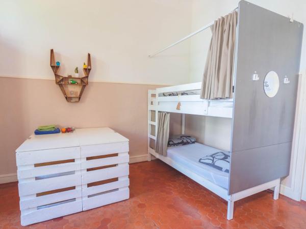La Maïoun Guesthouse : photo 1 de la chambre lit dans dortoir mixte de 8 lits 