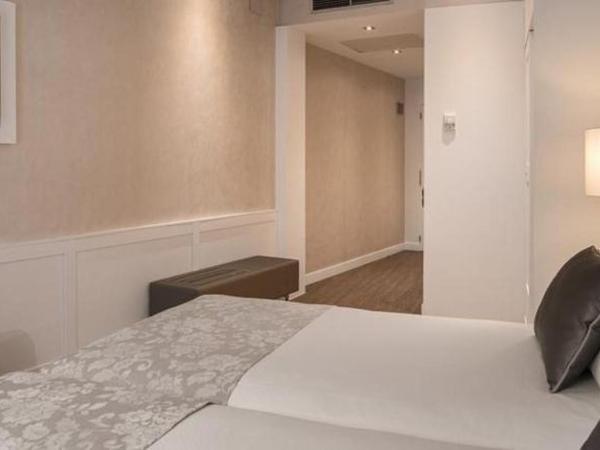 Catalonia Puerta del Sol : photo 2 de la chambre room #9057553