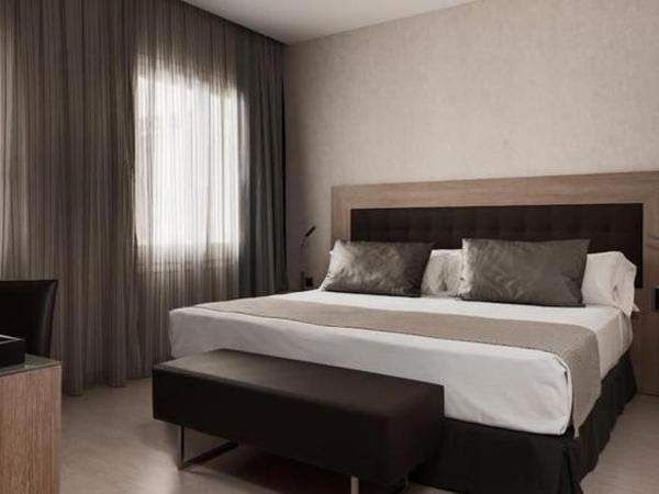 Catalonia Gran Vía Madrid : photo 3 de la chambre room #9057671