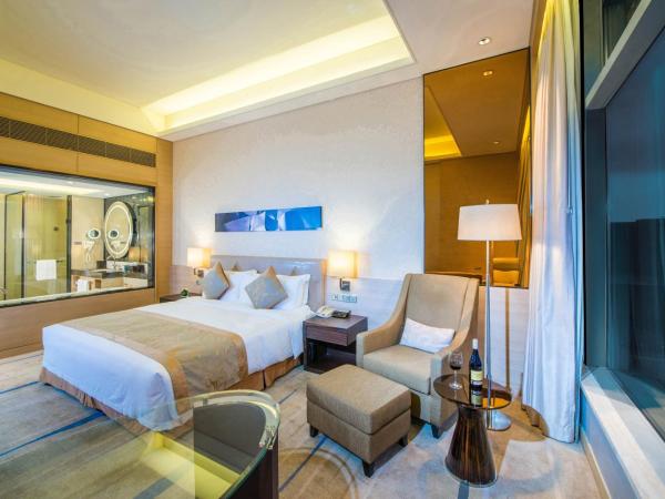 Crowne Plaza Guangzhou Huadu, an IHG Hotel - Free shuttle between hotel and Exhibition Center during Canton Fair & Exhibitor registration Counter : photo 4 de la chambre premium king room - lounge access