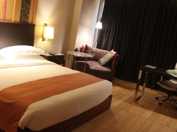 Holiday Inn New Delhi Mayur Vihar Noida, an IHG Hotel : photo 6 de la chambre hébergement lit king-size standard - fumeurs