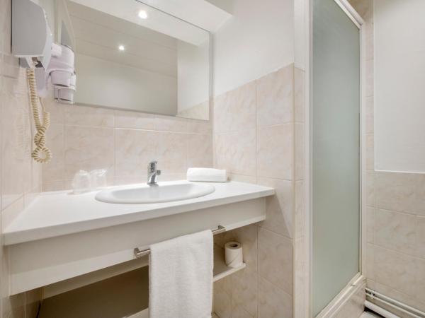 Royal Hotel Versailles : photo 3 de la chambre chambre familiale