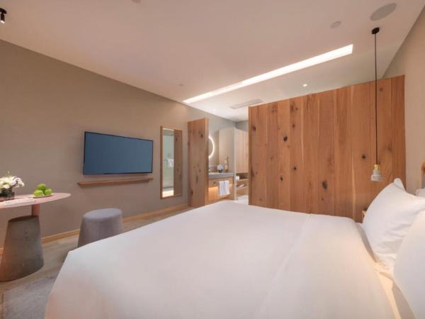Westlake Art Hotel : photo 6 de la chambre chambre lit king-size - vue sur ville