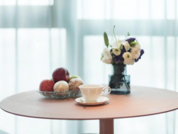 Westlake Art Hotel : photo 7 de la chambre chambre lit king-size - vue sur ville