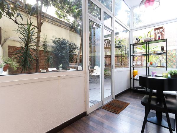 Lisbon Garden Flower : photo 5 de la chambre chambre double standard avec salle de bains commune