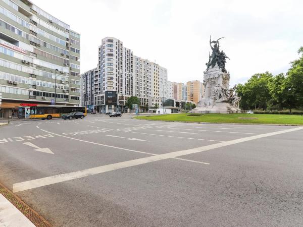 Lisbon Garden Flower : photo 10 de la chambre chambre double avec toilettes communes