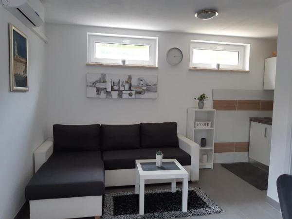 Guest House Sonja : photo 5 de la chambre suite lit queen-size deluxe