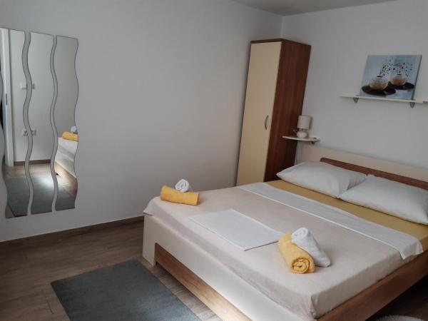 Guest House Sonja : photo 10 de la chambre suite lit queen-size deluxe