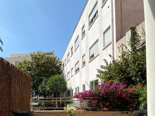 Hotel Molière : photo 3 de la chambre chambre double ou lits jumeaux supérieure avec balcon