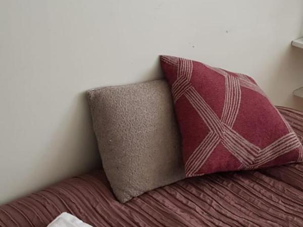 Veturi B&B : photo 1 de la chambre chambre triple avec salle de bains privative