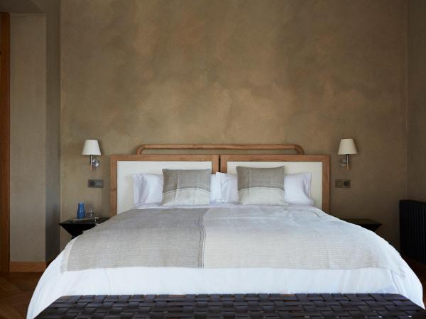 Boutique Hotel Mendi Argia : photo 3 de la chambre chambre double deluxe avec baignoire