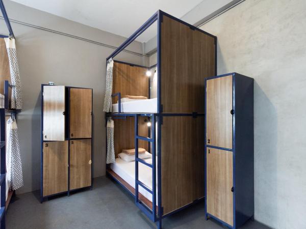 Hoft Hostel Bangkok : photo 3 de la chambre lit dans dortoir mixte de 6 lits