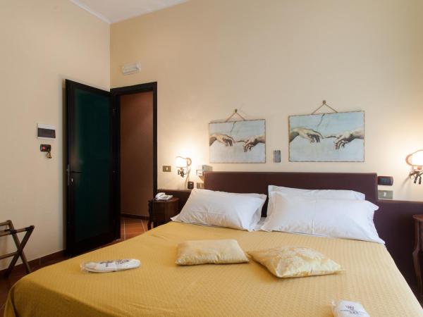 Hotel Toledo : photo 8 de la chambre chambre double ou lits jumeaux
