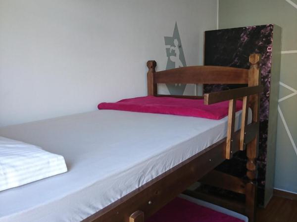 Hostel Calábria na Vila Madalena junto a alegria da Vila : photo 4 de la chambre lit dans dortoir pour femmes de 4 lits