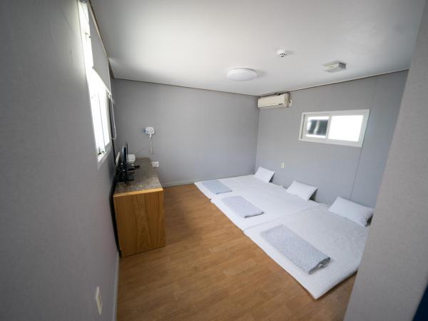 Beewon Guesthouse : photo 4 de la chambre chambre triple style coréen