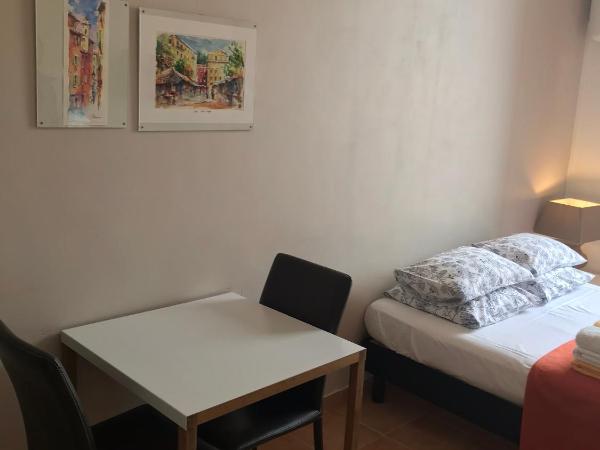 Studios Floreal : photo 4 de la chambre studio (2 adultes)