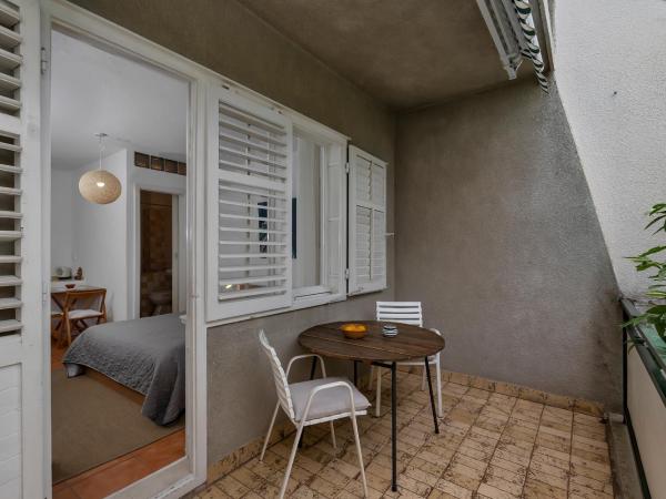 Apartments & Rooms Rica : photo 8 de la chambre studio avec vue sur jardin