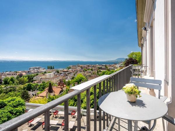 Hôtel Alpes & Lac : photo 2 de la chambre chambre lits jumeaux avec balcon et vue sur le lac