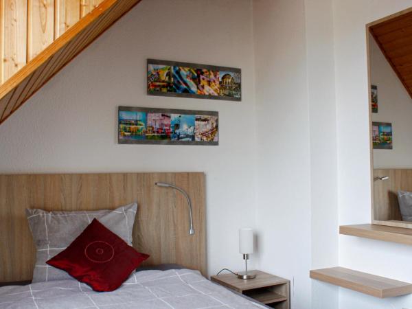 Hotel Pilar Garni : photo 7 de la chambre chambre double