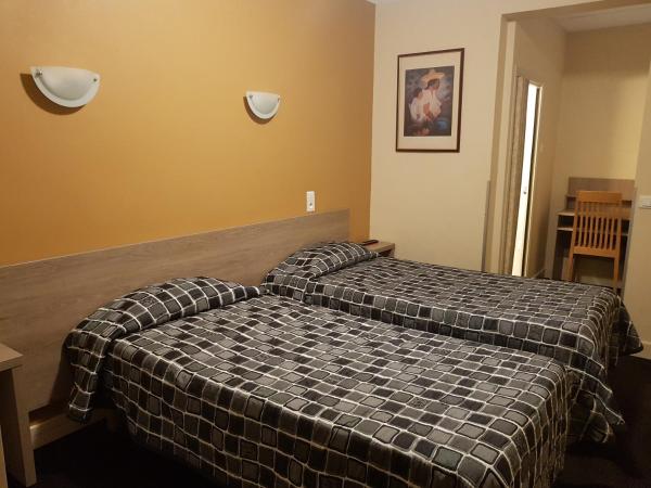 Hôtel Saint Sébastien : photo 1 de la chambre chambre double