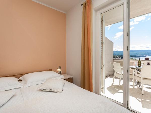 B&B Villa Ana : photo 7 de la chambre chambre double avec balcon