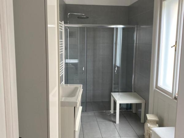 Butterfly Home Danube : photo 7 de la chambre chambre double ou lits jumeaux deluxe - vue sur rivière