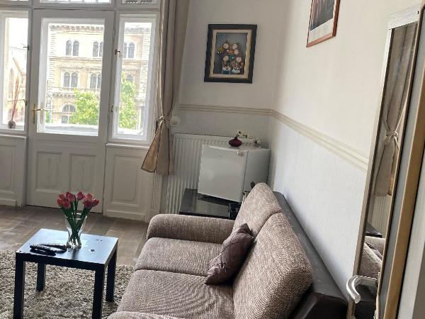 Butterfly Home Danube : photo 8 de la chambre chambre double ou lits jumeaux deluxe - vue sur rivière