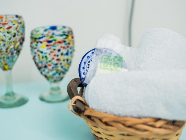 Tres Mentiras Boutique Hotel : photo 5 de la chambre chambre lit king-size avec balcon