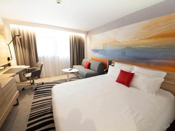 Novotel Clermont-Ferrand : photo 7 de la chambre chambre lit queen-size supérieure avec canapé-lit