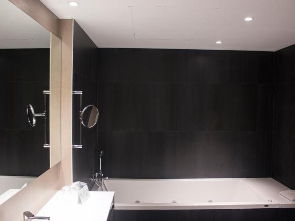 Mercure Madrid Centro : photo 6 de la chambre suite junior