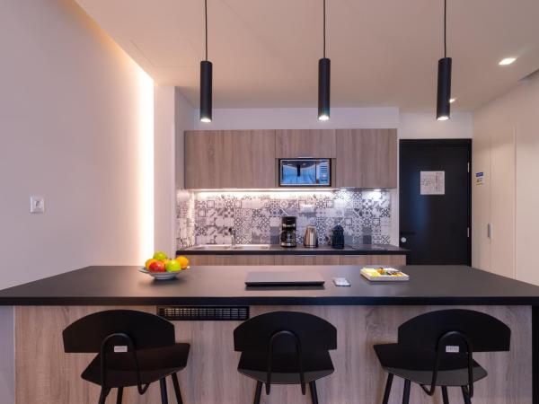 Hestia - Romvis 9 : photo 1 de la chambre studio deluxe