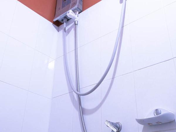 Chan Cha La 99 Hostel : photo 10 de la chambre chambre double avec salle de bains privative