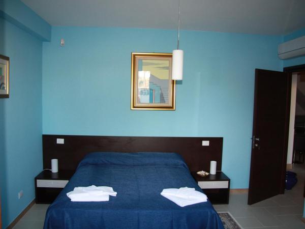 B&B Angolo Felice : photo 3 de la chambre chambre double ou lits jumeaux